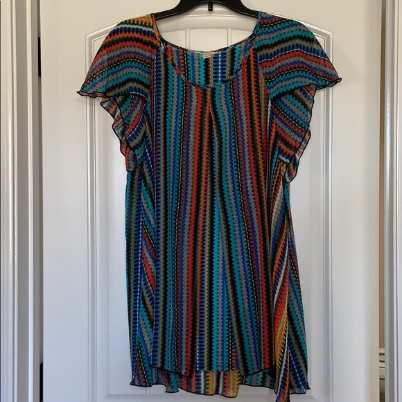 Cato Tops - Cato flutter sleeve capelet top. Size 18/20W.